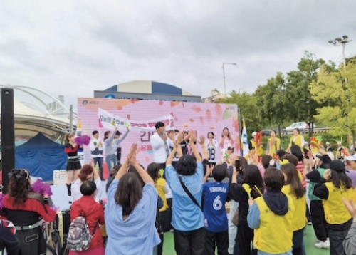 행복한 웃음과 음악, 그리고 사람으로 채워진 우리 동네 축제