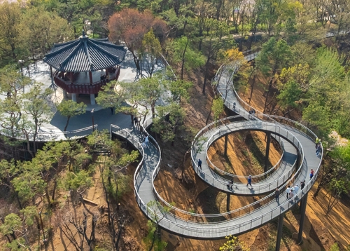 용왕산 스카이워크 조성