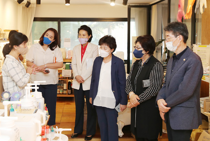 제로웨이스트샵 ‘알맹상점’ 견학