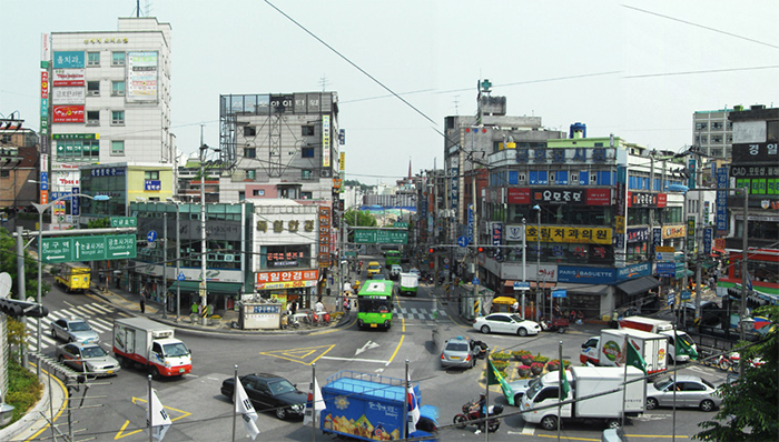 신금호역 일대 도로 확장 전