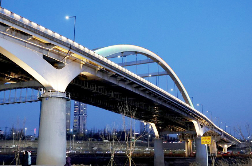 응봉교 경관조명