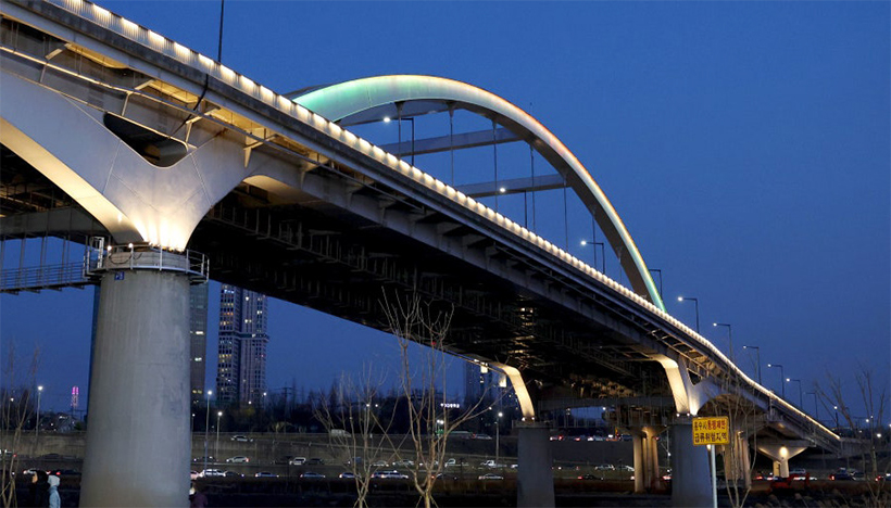 응봉교 경관조명