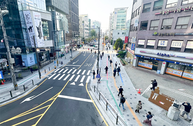 성수역 3번 출입구 혼잡도 및 보행환경 개선