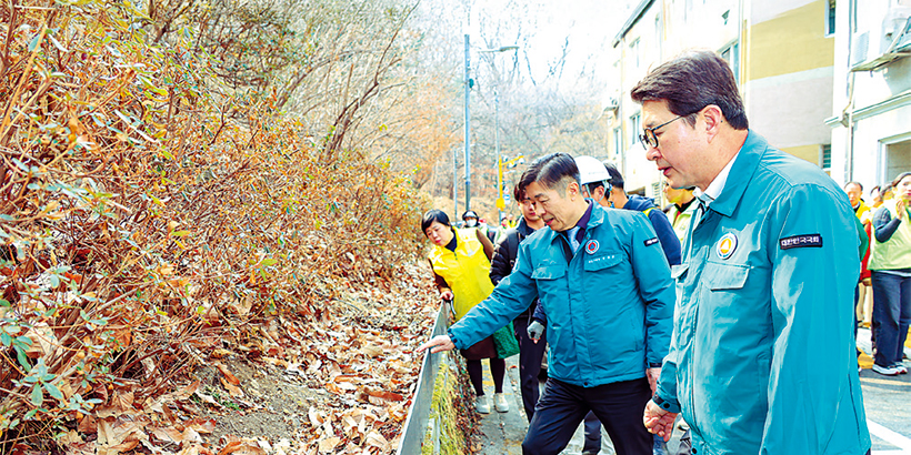 주민이 가꾸는 계절 꽃길