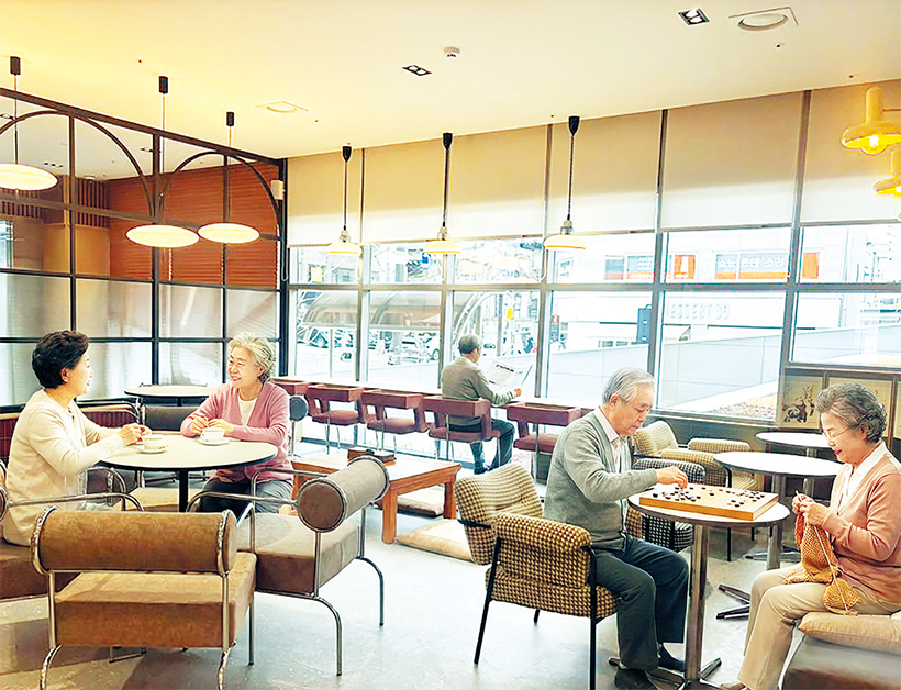 서초 시니어라운지