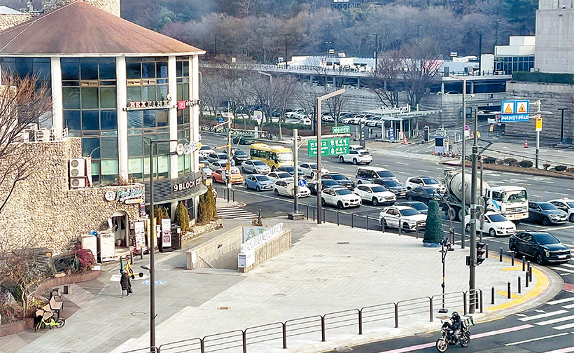 예술의 전당 교통섬 문화광장