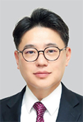 유지웅