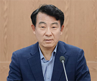 이인락 의회운영위원장