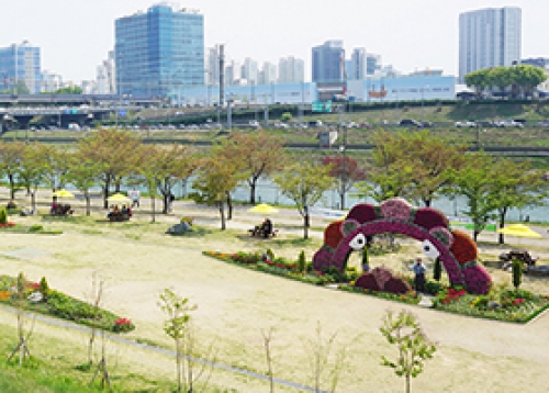 성동의 수변 꽃길따라 봄나들이, 삶에 여유를 더하는 쉼표 용비쉼터 등