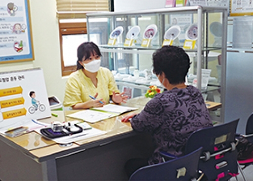 [따뜻한 성동] 고혈압·당뇨병 등록하고 함께 관리, 동절기 코로나19 추가접종 시행 안내 등