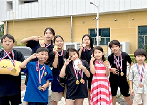 꿈을 향해 물살을 가르는 미래의 주역들