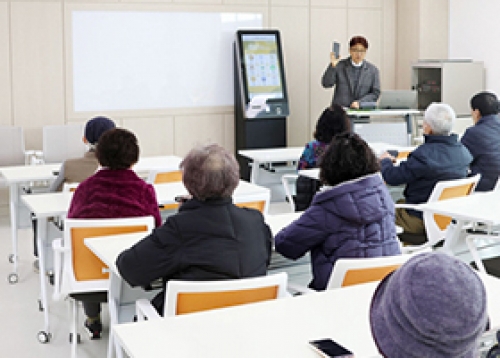 [따뜻한 성동] 송정동노인복지관·송정동데이케어센터 이용자 모집, 2024년 ‘꿈을 찾아가는 자원봉사학교’ 개강 등