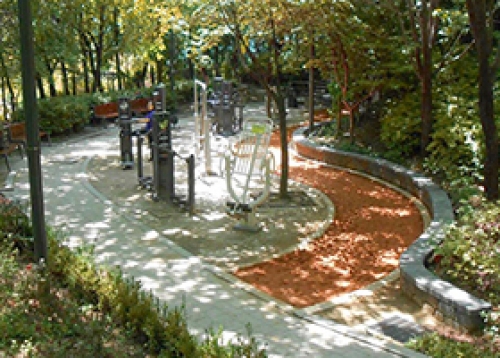 가을 추석 맞이 가족과 함께 걷기 좋은 황톳길 산책로