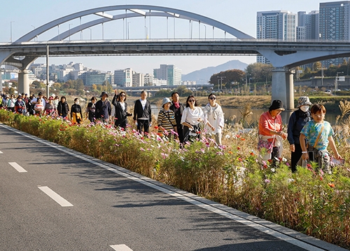 가을바람 타고, 함께 걸어요! 2025년 제7회 성동구청장기 성동구민 한마음 걷기대회